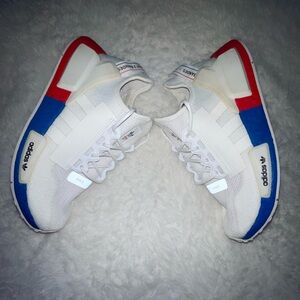 Men’s adidas shoes in excellent condition size 10